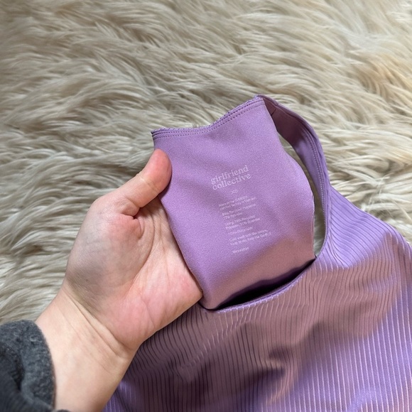 GIRLFRIEND COLLECTIVE Paloma Racerback Sports Bra In Ribbed Lilac - Picture 3 of 4